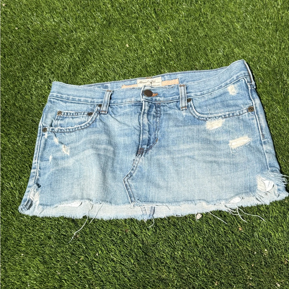 2005 Vintage Old Tag Abercrombie & Fitch Distressed Mini Skirt - 100% Cotton